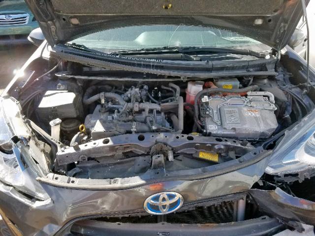 JTDKDTB30F1586448 - 2015 TOYOTA PRIUS C GRAY photo 7