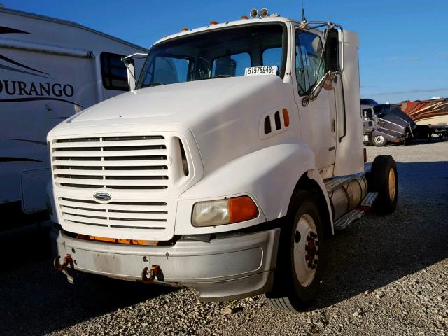 2FWWJWDA5YAF59169 - 2000 STERLING TRUCK A 9513 WHITE photo 2