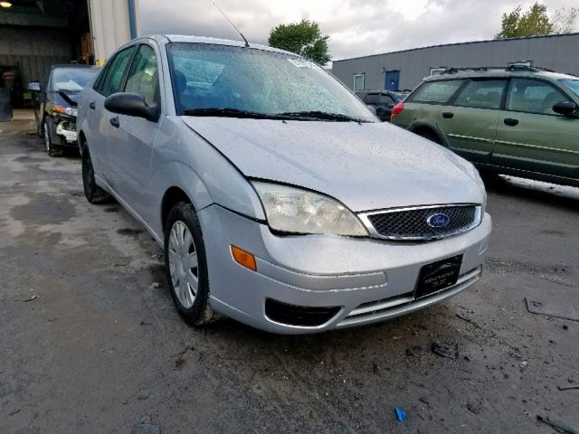 1FAFP34N55W106774 - 2005 FORD FOCUS ZX4 SILVER photo 1