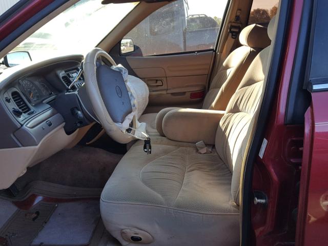 2FALP74W4VX201690 - 1997 FORD CROWN VICT RED photo 5