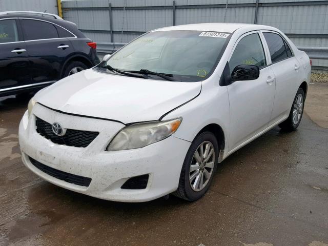 1NXBU40E79Z046376 - 2009 TOYOTA COROLLA BA WHITE photo 2