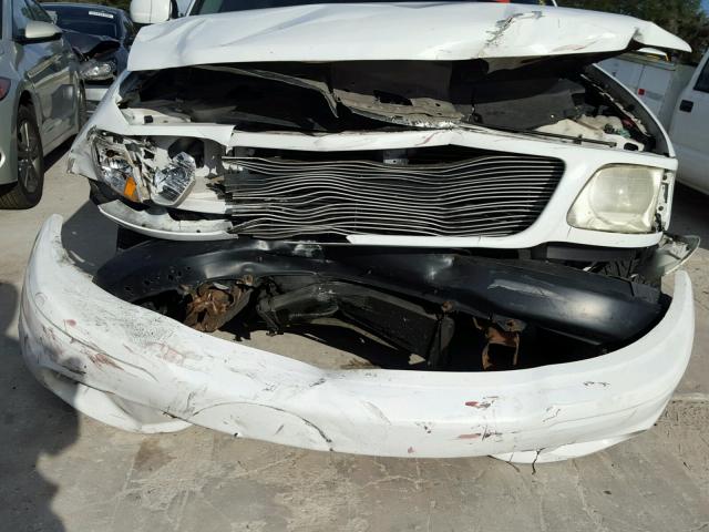 2FTZF07312CA86372 - 2002 FORD F150 SVT L WHITE photo 9