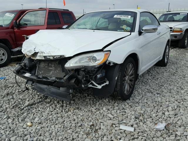 1C3BC7EG3BN530116 - 2011 CHRYSLER 200 LIMITE WHITE photo 2