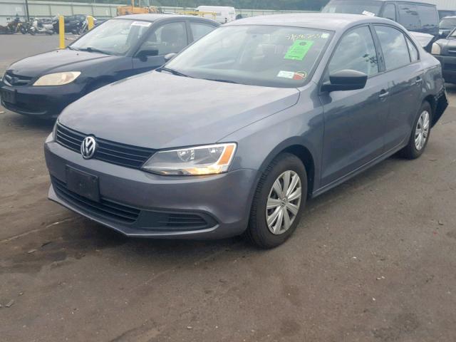 3VW1K7AJ9EM321969 - 2014 VOLKSWAGEN JETTA BASE 灰色 照片 2