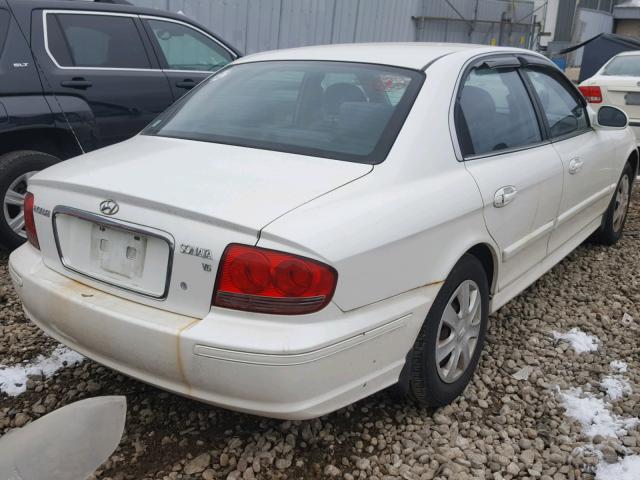 KMHWF25HX5A173573 - 2005 HYUNDAI SONATA GL WHITE photo 4