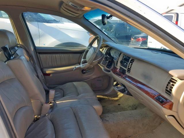 1G4CU5216W4647844 - 1998 BUICK PARK AVENU WHITE photo 5