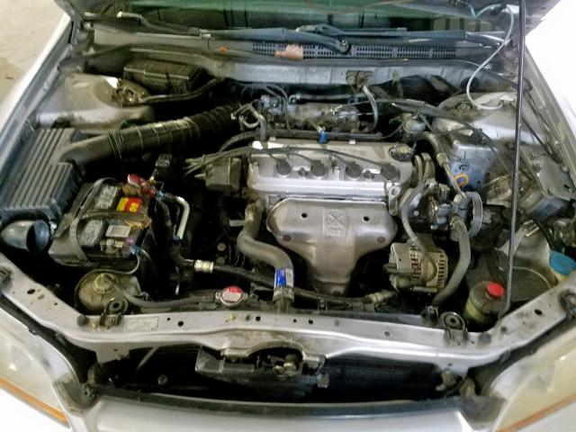 1HGCG56702A011072 - 2002 HONDA ACCORD SE SILVER photo 7