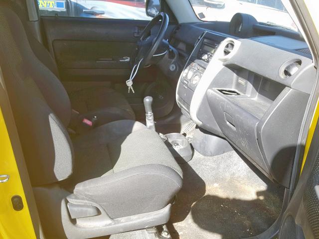 JTLKT334X54016226 - 2005 TOYOTA SCION XB 黄色 照片 5