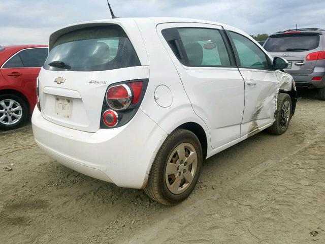 1G1JA6SH9E4213738 - 2014 CHEVROLET SONIC LS WHITE photo 4