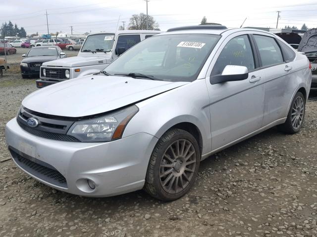 1FAHP3GN1AW236677 - 2010 FORD FOCUS SES SILVER photo 2