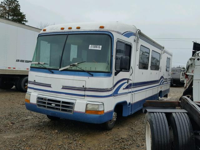 3FCMF53G2SJA16580 - 1995 FORD RV WHITE photo 2