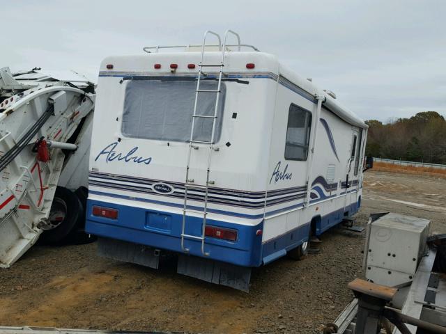 3FCMF53G2SJA16580 - 1995 FORD RV WHITE photo 4