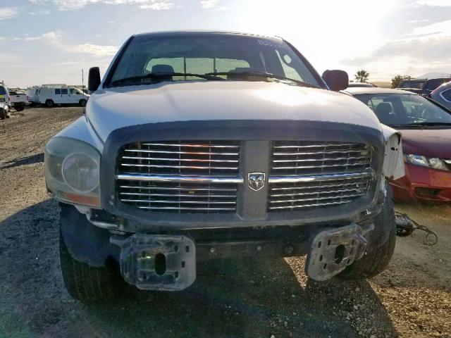 1D7HA18206S678990 - 2006 DODGE RAM 1500 S WHITE photo 9