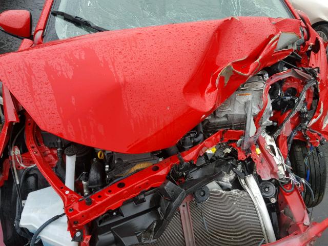 JTDKDTB39F1583192 - 2015 TOYOTA PRIUS C RED photo 7