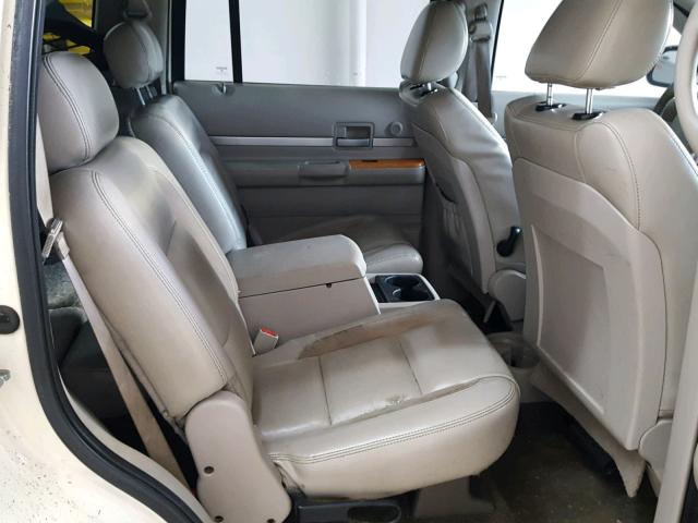 1A8HW58258F122102 - 2008 CHRYSLER ASPEN LIMI BEIGE photo 6