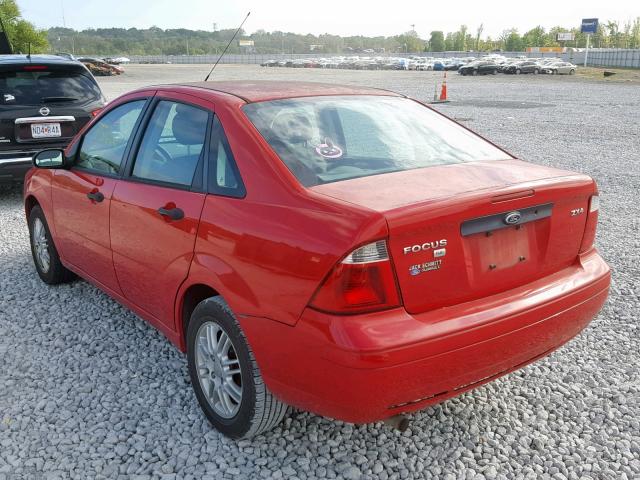 1FAFP34N55W134798 - 2005 FORD FOCUS ZX4 RED photo 3