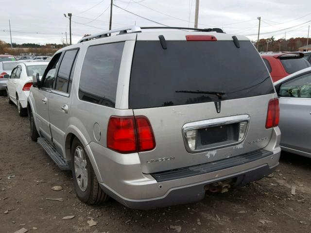 5LMFU28RX4LJ39904 - 2004 LINCOLN NAVIGATOR Сұр фото 3