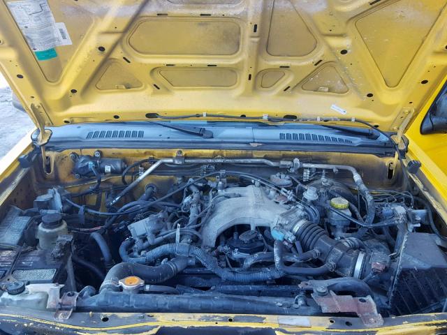 5N1ED28Y04C657526 - 2004 NISSAN XTERRA XE YELLOW photo 7