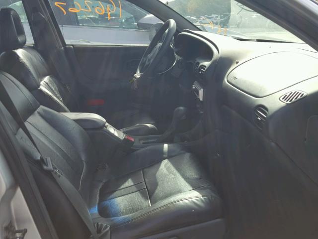 1G2WP52KX1F205877 - 2001 PONTIAC GRAND PRIX SILVER photo 5