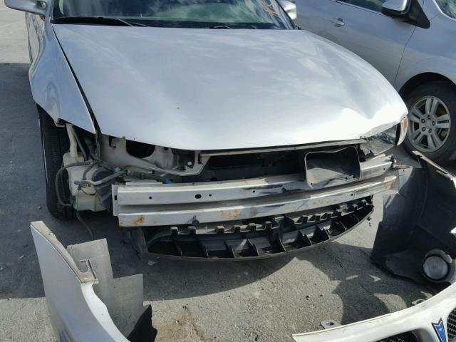 1G2WP52KX1F205877 - 2001 PONTIAC GRAND PRIX SILVER photo 9