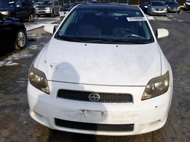 JTKDE167570152727 - 2007 TOYOTA SCION TC თეთრი ფოტო 9