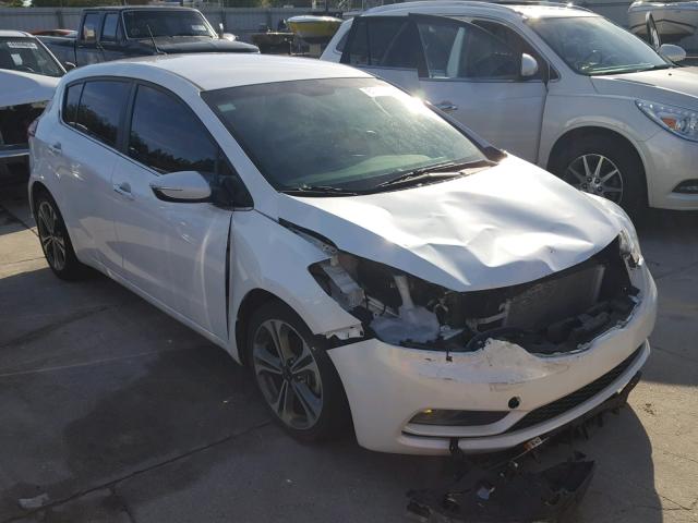 KNAFX5A80G5593134 - 2016 KIA FORTE EX WHITE photo 1