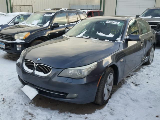 WBANV135X8CZ58347 - 2008 BMW 528 XI GRAY photo 2