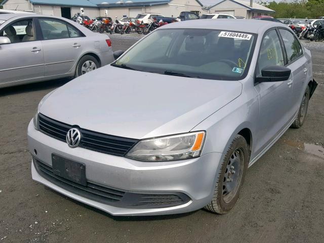 3VW1K7AJ1EM391109 - 2014 VOLKSWAGEN JETTA BASE SILVER photo 2