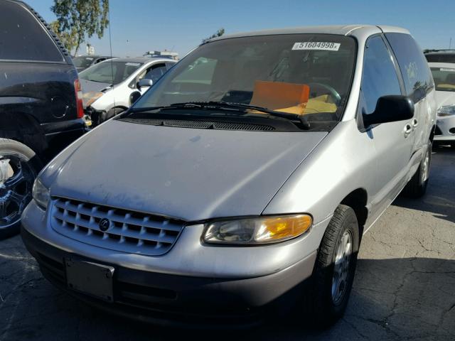 2P4GP45R0XR471067 - 1999 PLYMOUTH VOYAGER SE SILVER photo 2