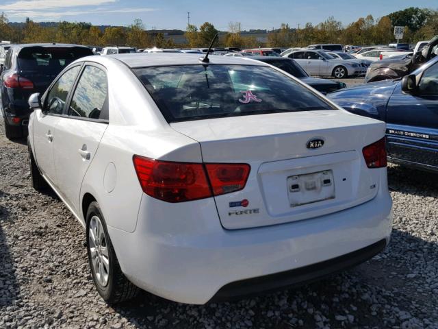 KNAFU4A27C5550189 - 2012 KIA FORTE EX WHITE photo 3