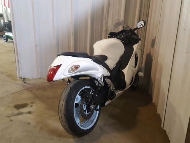 JS1GX72AX82108838 - 2008 SUZUKI GSX1300 R WHITE photo 4