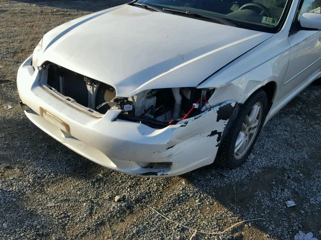 4S3BP616857338335 - 2005 SUBARU LEGACY 2.5 WHITE photo 9