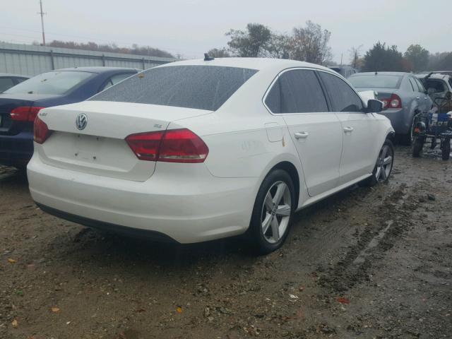 1VWBP7A30DC134661 - 2013 VOLKSWAGEN PASSAT SE WHITE photo 4