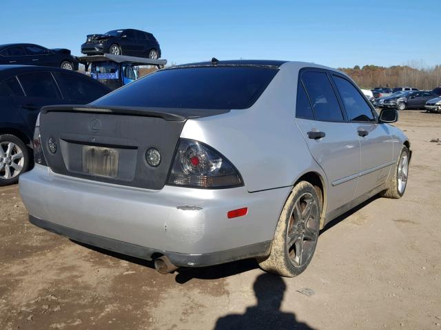 JTHBD192550095720 - 2005 LEXUS IS 300 SILVER photo 4