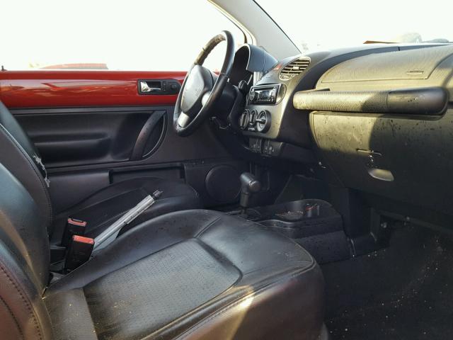 3VWRG31C18M525801 - 2008 VOLKSWAGEN NEW BEETLE 红色 照片 5