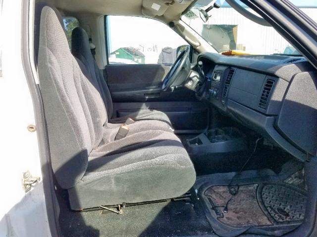 1B7GG32N12S503953 - 2002 DODGE DAKOTA SPO WHITE photo 5