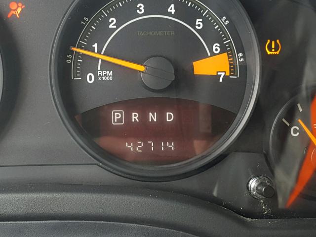 1C4NJCBA6GD525903 - 2016 JEEP COMPASS SP 银色 照片 8