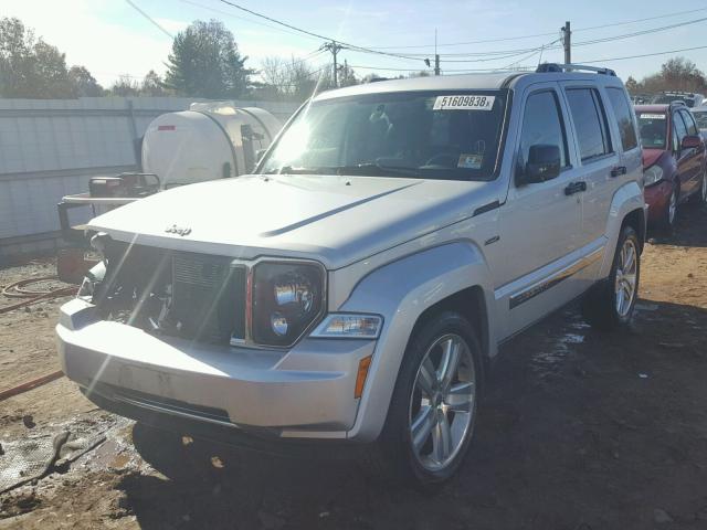 1J4PN5GK1BW543663 - 2011 JEEP LIBERTY LI SILVER photo 2