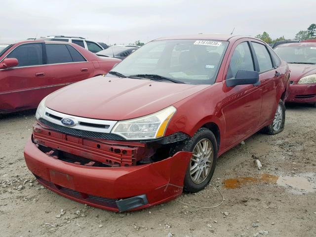 1FAHP35N19W268690 - 2009 FORD FOCUS SE RED photo 2