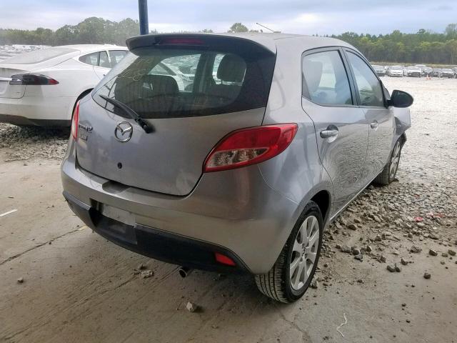 JM1DE1LZ3D0163038 - 2013 MAZDA MAZDA2 GRAY photo 4