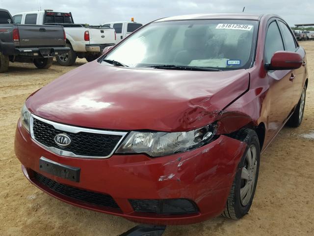 KNAFU4A2XB5461067 - 2011 KIA FORTE EX RED photo 2