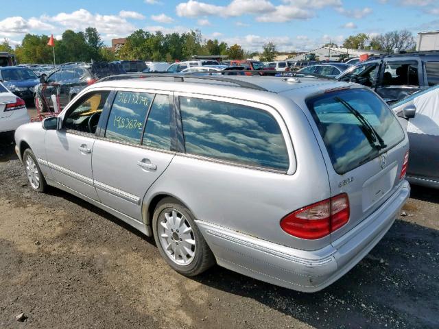 WDBJH82J62X067664 - 2002 MERCEDES-BENZ E 320 4MAT SILVER photo 3