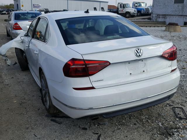 1VWDT7A32HC059469 - 2017 VOLKSWAGEN PASSAT R-L WHITE photo 3