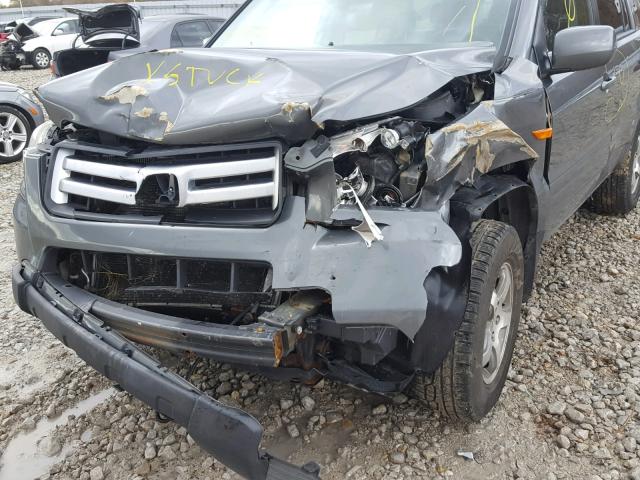 5FNYF18138B503118 - 2008 HONDA PILOT LX GRAY photo 9