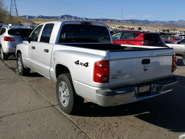 1D7HW48K86S534462 - 2006 DODGE DAKOTA QUA SILVER photo 3