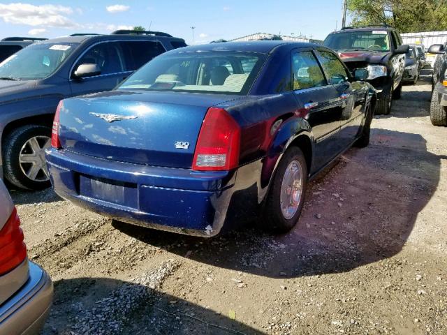 2C3JA53G35H122379 - 2005 CHRYSLER 300 TOURIN BLUE photo 4