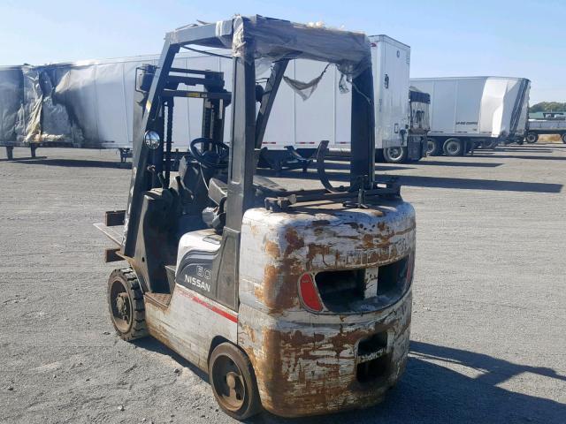 CUL02900677 - 2005 NISSAN FORKLIFT SILVER photo 3