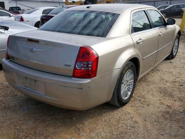 2C3KA53V89H584106 - 2009 CHRYSLER 300 TOURIN GOLD photo 4