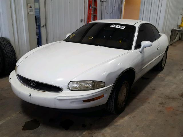 1G4GD22K6S4729771 - 1995 BUICK RIVIERA WHITE photo 2