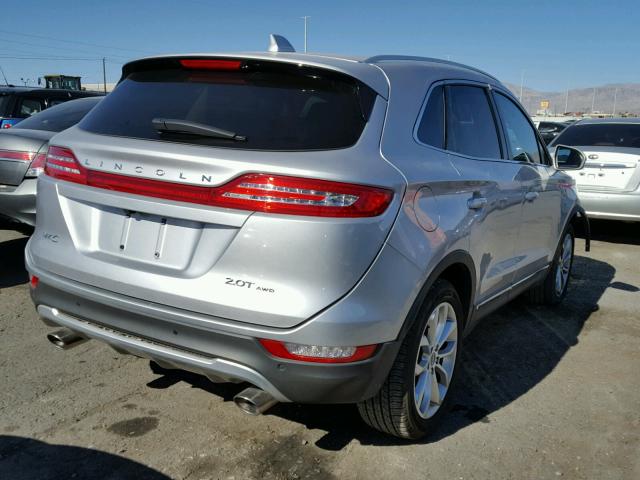 5LMCJ2D95HUL31409 - 2017 LINCOLN MKC SELECT SILVER photo 4